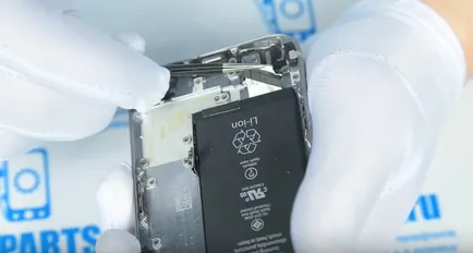 Útmutató a self-csere ház iphone 6