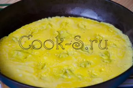 Saláta csirkével és rántotta - lépésről lépésre recept fotókkal, saláták (csirke főzés saláta omlett) Saláta csirkével és rántotta - lépésről lépésre recept fotókkal, saláták