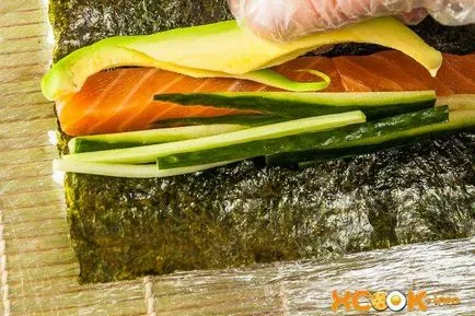 Roll bonito - lépésről lépésre recept fényképek otthoni