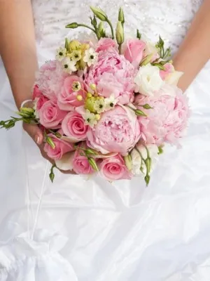 A legnépszerűbb színek Esküvői virágkötészet (menyasszonyi csokor és boutonniere) A legnépszerűbb színek Esküvői virágkötészet