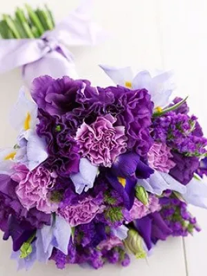 A legnépszerűbb színek Esküvői virágkötészet (menyasszonyi csokor és boutonniere) A legnépszerűbb színek Esküvői virágkötészet