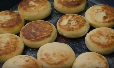 Túrós sütemény, sajtos receptek buja kertben