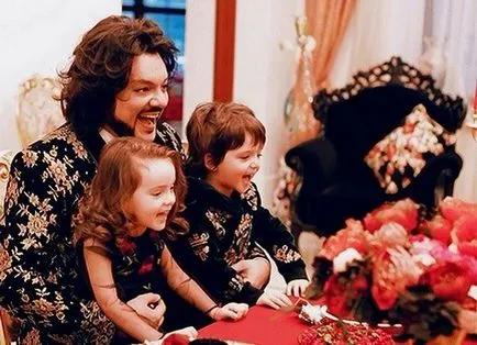 Kirkorov A rejtély végre kiderült! Itt van a felesége (feleség) Kirkorov A rejtély végre kiderült! Itt van a felesége