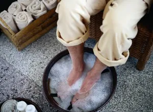 Repedt sarkú - kezelés otthon csinál a sarok, mint egy baba népi jogorvoslati