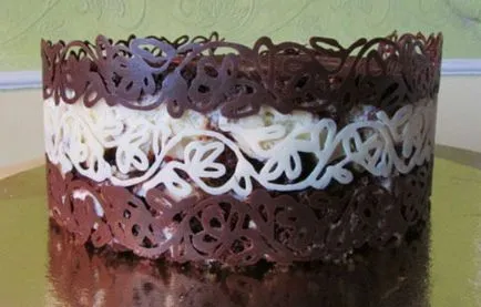 Dekoráció torta kezével csokoládé