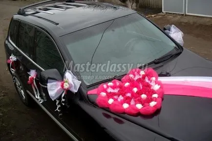 Dekorációk Esküvői kocsik saját kezűleg (dekoráció esküvői autó fotó) Dekorációk az esküvői autó a kezüket