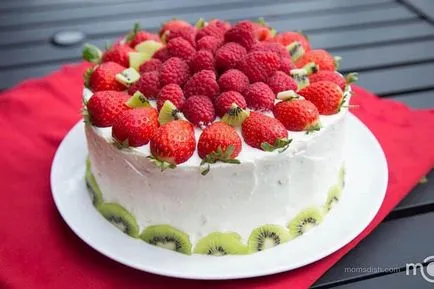 Dekoráció torta kezével csokoládé