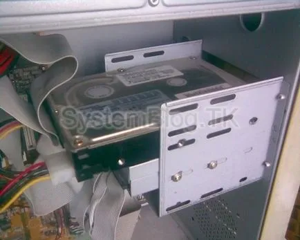 Merevlemezt telepít, amely a számítógép IDE (ATA) és SATA (SATA) Merevlemezt telepít, amely a számítógép IDE (ATA) és SATA