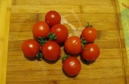Edények szárított paradicsommal