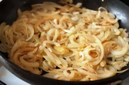 Chakhokhbili csirke klasszikus recept fotókkal (beleértve az összetevők előállítása) Chakhokhbili csirke klasszikus recept egy fotó