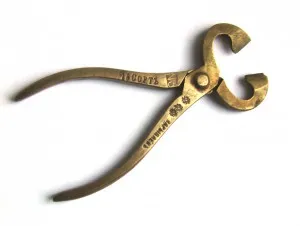 Mit és hogyan lehet a legjobban tisztítani a bronz, befektetés régiségek és gyűjtemények (árverés) Mit és hogyan lehet a legjobban tisztítani a bronz, befektetés régiségek és gyűjtemények