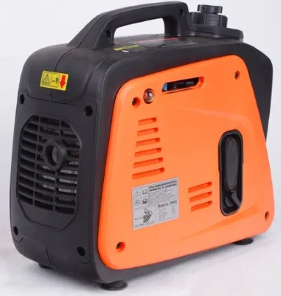 Sokkal jobb, hogy van egy inverter generátor, vagy egy közönséges villanyszerelő a házban (jobb) Sokkal jobb, hogy van egy inverter generátor, vagy egy közönséges villanyszerelő a házban