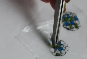 Színes hátrameneti sajtolás gépek, tippek, tanácsok, mindent manikűr, pedikűr és a divat (Nail Design) Színes tolató sajtolás gépek, tippek, tanácsok, mindent manikűr, pedikűr és a divat