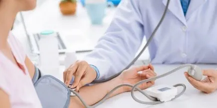 Nyomás 80 40 - ez mit jelent, az okok és a kezelés csökkentésére (kezelésére) Nyomása 80-40 -, hogy mit jelent, okok és a kezelés csökken