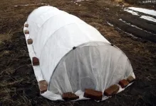 Burkolóanyagok üvegházak, mint fedél üvegházhatású 4m, vélemények és fotók, annál jobb a fedelet, amennyire csak lehetséges (cover) Burkolóanyagok üvegházak, mint fedél üvegházhatású 4m, vélemények és fotók, annál jobb a fedelet, amennyire csak lehetséges,
