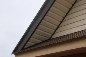 A nyeregtetős tető fotó gables, oromfal befejező lehetőségek, amelyek lehetővé tennék az oromfal