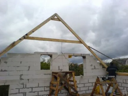 Oromfal milyen íj alakú, szakadt, háromszög és más típusú, az építőipar, videó és fotók