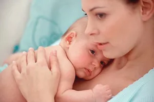 Csuklás újszülöttek etetés után, hogy mit és hogyan lehet tőle megszabadulni (újszülött) Csuklás újszülöttek etetés után, hogy mit és hogyan lehet tőle megszabadulni