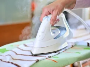 Hogyan vasalni egy ing ujját, ötletek hostessek
