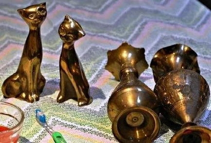 Ahogy tisztítsa meg a bronzérmet otthon eltávolítani sötétedő