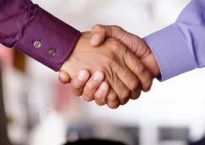Hogyan készítsünk egy autó eladó új szabályok 2017-ben (a szerződés napját) Hogyan készítsünk egy autó eladó új szabályok 2017-ben