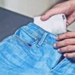 Hogyan mossa ruháit egy filctoll (fehér és színes) Hogyan mossa ruháit egy filctoll (fehér és színes)