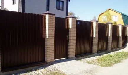 Hogyan tegyük egy kerítés hullámkarton kezeddel nélkül hegesztés és vele együtt - lépésről lépésre