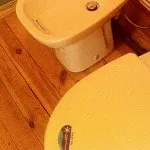Telepítése vécécsésze kezével egy magánházban