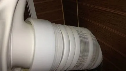 Telepítése vécécsésze kezével egy magánházban