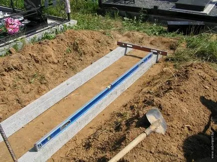 Hogyan készítsünk egy emlékmű a sírba saját kezűleg