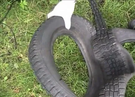 Hogyan készítsünk egy hattyú ki gumiabroncsfelépítő portál