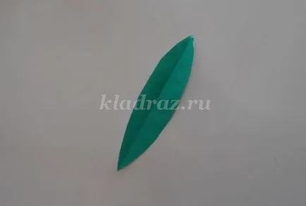 Hogyan készítsünk egy tulipán a papír kezét szakaszokban gyerekeknek (osztály) Hogyan készítsünk egy tulipán a papír kezét szakaszokban gyerekeknek