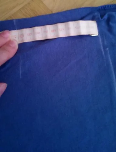 Hogyan varrni egy fejpánt lányok kezüket ki pólók
