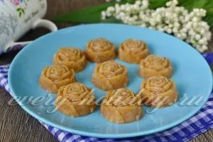 Égetett cukor tej, a recept egy fotót