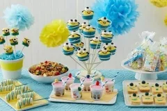 Hogyan lehet díszíteni egy táblázat egy gyermek születésnapját