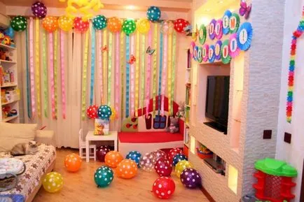 Hogyan díszíteni a szobát egy születésnapi party saját kezűleg