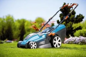 Hogyan válasszuk ki a fűnyíró előnyeit elektromos és benzines fűnyírók (benzin) Hogyan válasszuk ki a fűnyíró előnye az elektromos és benzines fűnyírók