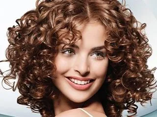 Hogyan kiegyenesedik a haj dauerolt egy jobb út (kémiai) Hogyan kiegyenesedik a haj dauerolt egy jobb út