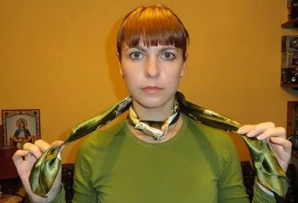 Hogyan lehet lekötni egy sál a nyak körül, vagy egy sálat fotó és videó utasítások (kötni egy sálat a nyakában sál) Hogyan lehet lekötni egy sál a nyak körül, vagy egy sálat fotó és videó utasításokat
