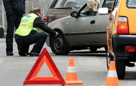 Ki a sürgősségi biztos a baleset hívás és feladatok