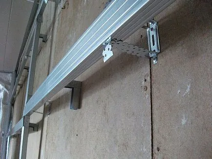 Befejező a mennyezet és a falak műanyag panelek