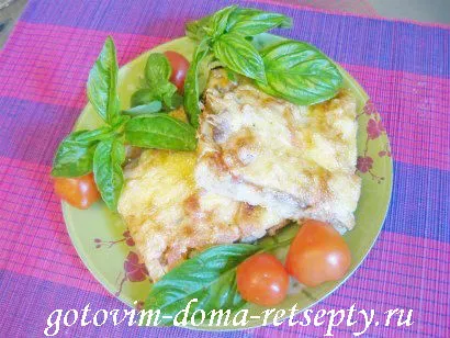 Hús Pizza gombával és paradicsommal