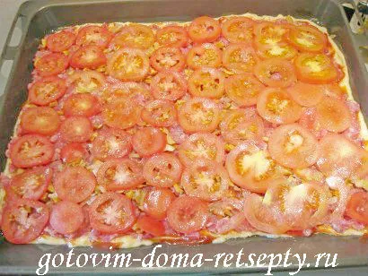 Hús Pizza gombával és paradicsommal