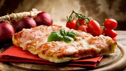 Pizza paradicsommal és sajttal recept (nyers) Pizza paradicsommal és sajttal recept