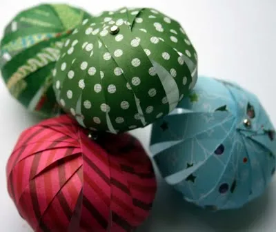 Crafts ki a színes papír és alkalmazási sablonok