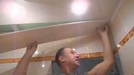 A felső műanyag panelek saját kezét, videó és fénykép méretét, ízületi