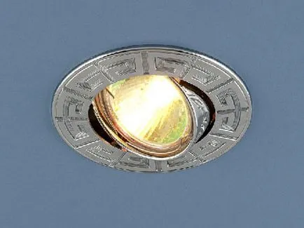 A mennyezet műanyagból, mint egy kiválasztott panel, és állítsa őket rendesen (készlet) A mennyezet műanyagból, mint egy kiválasztott panel és állítsa őket rendesen