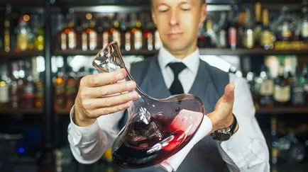 Szakmák társított bor sommelier kavist, kóstoló Szakmák társított bor sommelier kavist, kóstoló
