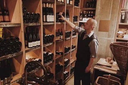 Professions társított bor sommelier kavist, kóstoló (kavist) Szakmák társított bor sommelier kavist, kóstoló