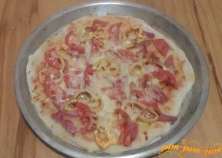 Recept házi pizza sonka, sajt és paradicsom (otthon) Recept házi pizza sonkával, sajttal és paradicsommal